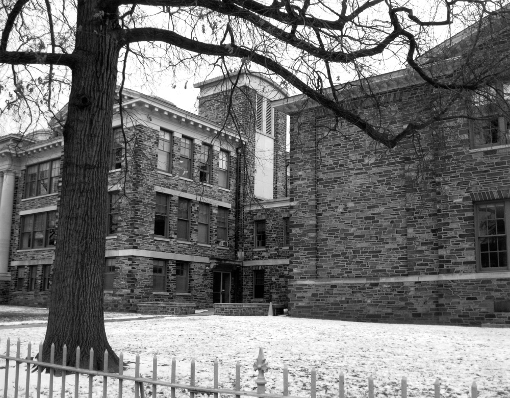 Annex between Elementary School and refurbished Model School building. PPS Archives.